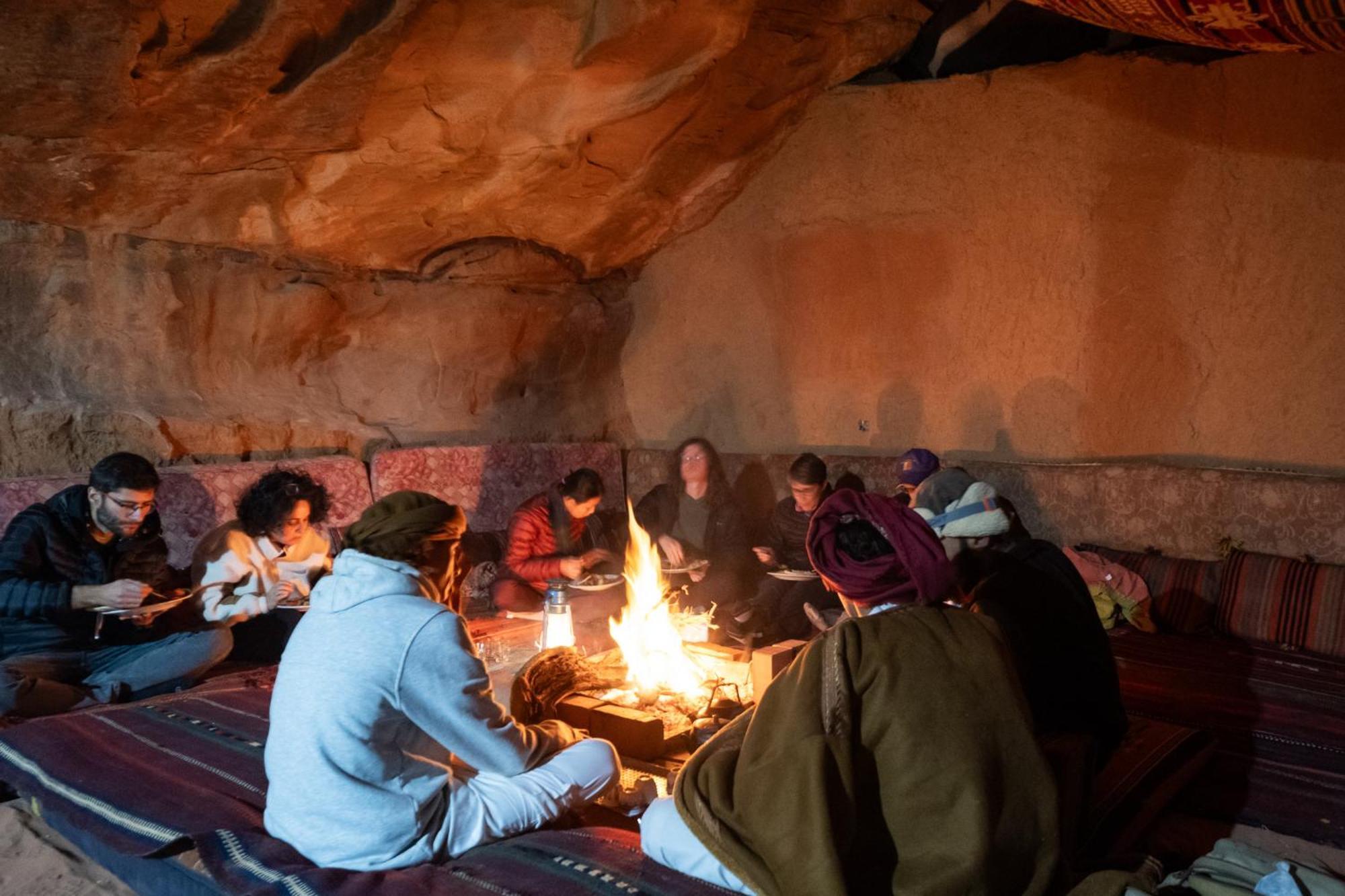Wadi Rum Cave Camping Zewnętrze zdjęcie