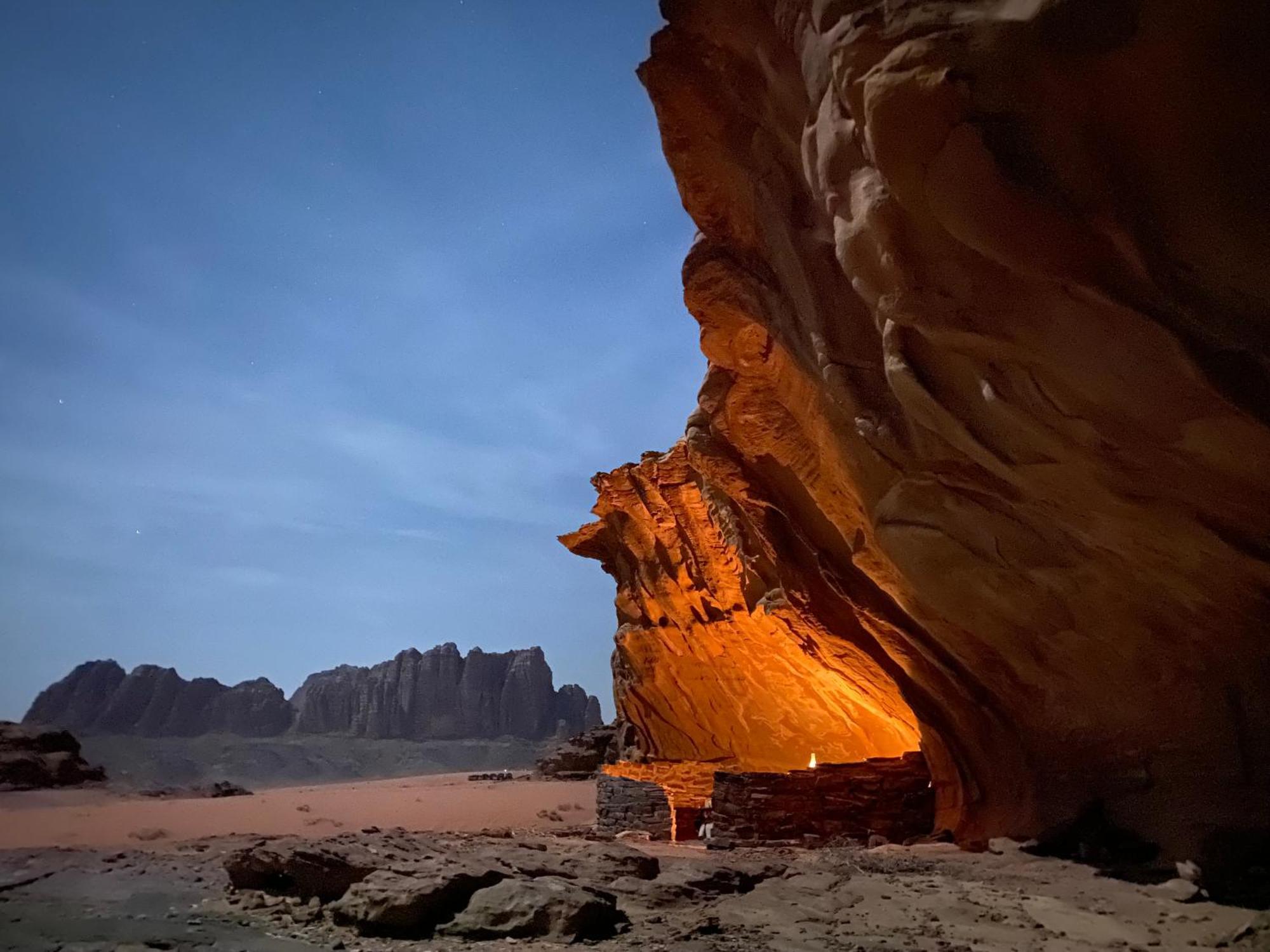 Wadi Rum Cave Camping Zewnętrze zdjęcie
